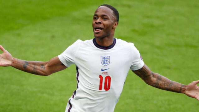 Milan su Sterling, Lazio su Pinamonti dell'Inter