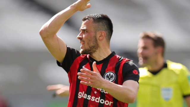 In foto Kostic, centrocampista dell'Eintracht di Francoforte.