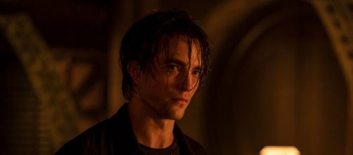 Robert Pattinson em cena do filme "Batman" (Divulga&ccedil;&atilde;o)