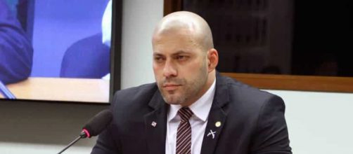 Daniel Silveira recebe perd&atilde;o de Bolsonaro, mas Supremo pode derrubar o benef&iacute;cio (Vinicius Loures/C&acirc;mara dos Deputados)