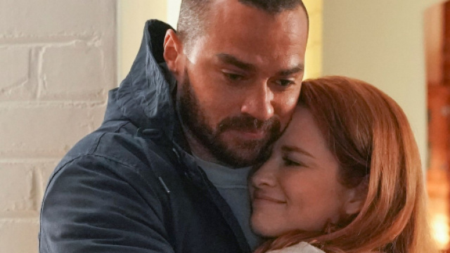 Grey's Anatomy 18: Jesse Williams e Sarah Drew torneranno per il finale di stagione.