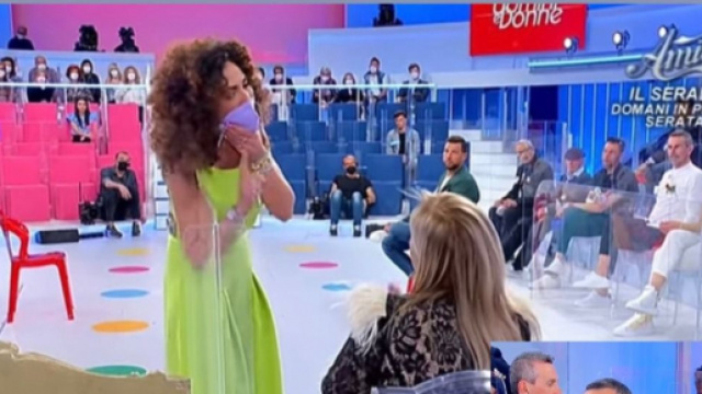 Uomini e donne, caos tra Tina, Ida e Armando.