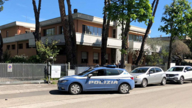 Rimini, 62enne uccide la moglie a coltellate: lei lo aveva gi&agrave; denunciato.