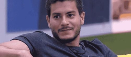 Arthur Aguiar. (Reprodu&ccedil;&atilde;o/TV Globo)