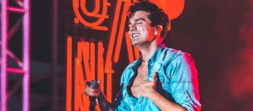 Luan Santana levou o sertanejo para a Sapuca&iacute; (Reprodu&ccedil;&atilde;o/Instagram/@luansantana)