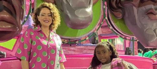 Leandra Leal curte carnaval com a filha (Reprodu&ccedil;&atilde;o/Instagram/@leandraleal)