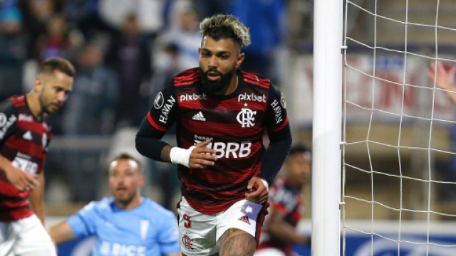 Il Flamengo, con Gabigol in bella evidenza con un due reti, consegue a Las Condes il terzo successo in altrettanti impegni in Copa Libertadores.