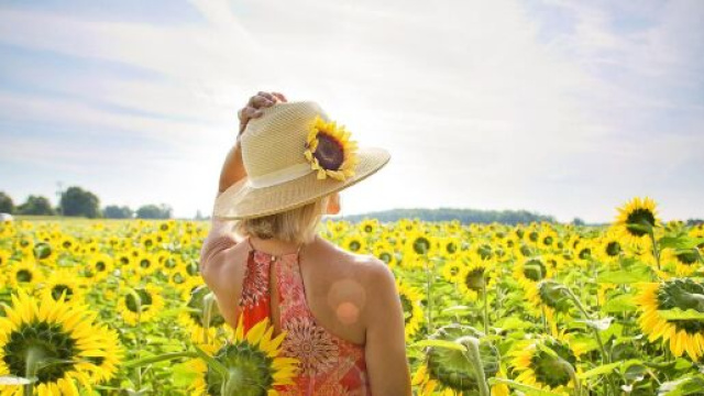 L'oroscopo del weekend al 1&deg; maggio: pagelle, Gemelli voto 6.