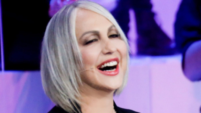 Amici, critiche su Alessandra Celentano: 'Nunzio parla cos&igrave; perch&eacute; &egrave; siciliano'.