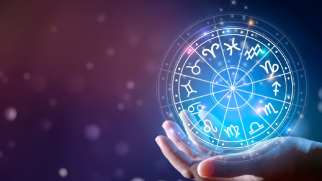 L'oroscopo dal 2 all'8 maggio: Capricorno deve essere paziente, energia per l'Acquario.