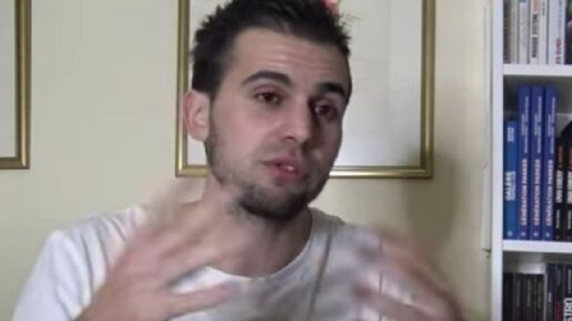 Macron et Sarkozy feraient tout pour qu'Mbapp&eacute; reste au PSG selon Romain Molina (capture YouTube)