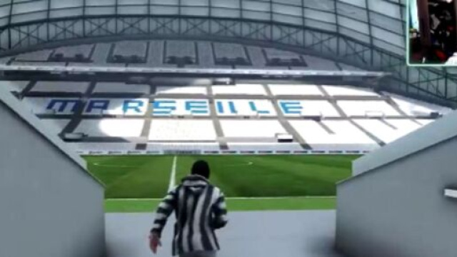 Un internaute devient hyst&eacute;rique en rentrant dans le Stade V&eacute;lodrome dans GTA (capture YouTube)