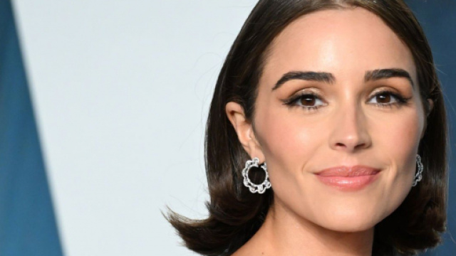 Novit&agrave; tagli capelli e tonalit&agrave; primavera 2022, l'expensive brunette e il flicky bob di Olivia Culpo.