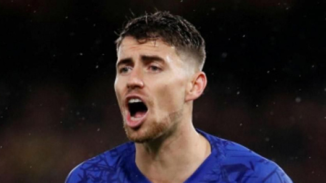 Jorginho potrebbe trasferirsi alla Juventus.