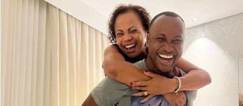 Thiaguinho homenageia a m&atilde;e (Reprodu&ccedil;&atilde;o/Unstagram/@thbarbosa)