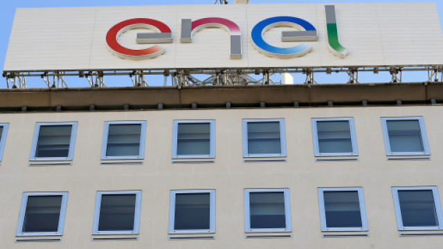 Assunzioni Enel: si cercano diplomati e laureati come tecnici, logistici e analisti.