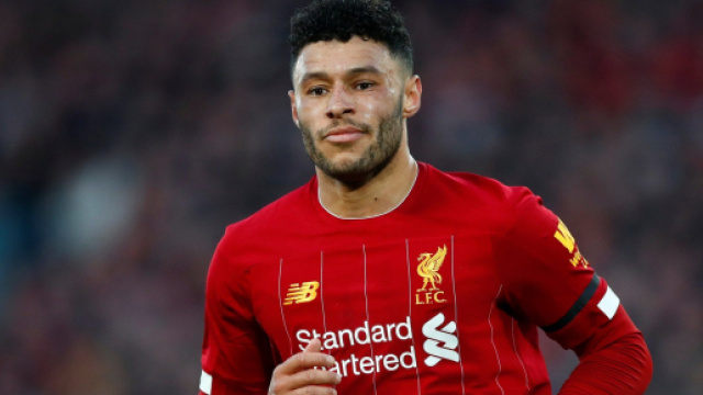 Calciomercato Inter, ipotesi Oxlade-Chamberlain per il centrocampo.