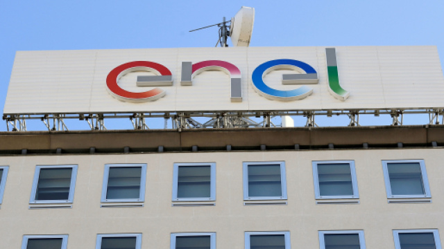 Enel assume nuovi impiegati....