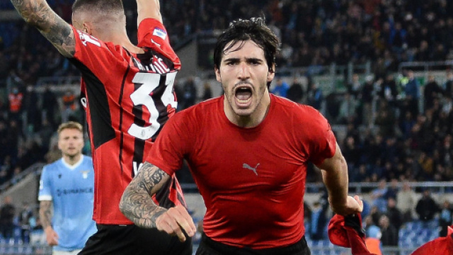 In foto Sandro Tonali, centrocampista del Milan.