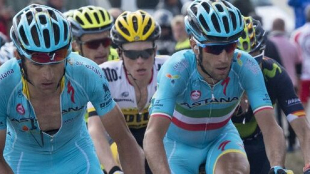 Vincenzo Nibali al Giro d'Italia 2016 con Michele Scarponi.