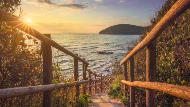 L'oroscopo del giorno 19 maggio: Bilancia al 'top', Scorpione 'flop' (2&ordf; tranche).