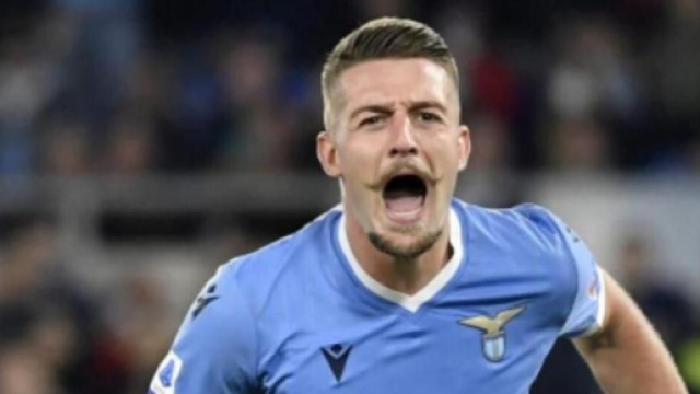 Sergej Milinkovic-Savic, centrocampista della Lazio.