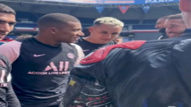 Mbapp&eacute;, Hakimi et Quartararo Source : Capture Twitter