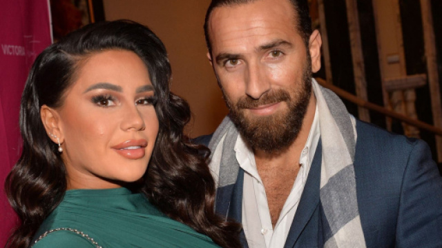 Milla Jasmine revient en mode naturel.