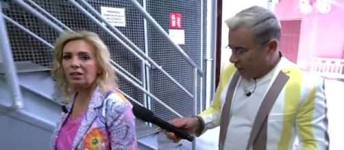 Jorge Javier V&aacute;zquez ha ido al encuentro de Carmen Borrego tras su enfado (Captura de pantalla de Telecinco)