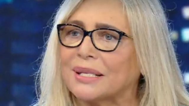 Che Tempo che fa, Mara Venier sulla pensione: 'Quando si stuferanno me ne andr&ograve;'.