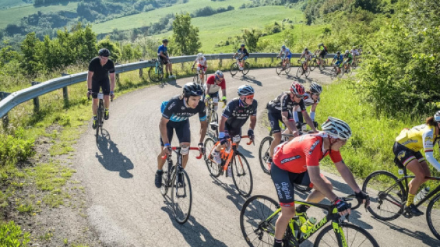 Nove Colli di Cesena, morto ciclista 58enne per un malore.