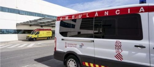 El ni&ntilde;o se recupera en el Hospital Doctor Peset de Valencia despu&eacute;s de ser asfixiado por su compa&ntilde;ero de clase (Twitter/@GDWEB3)