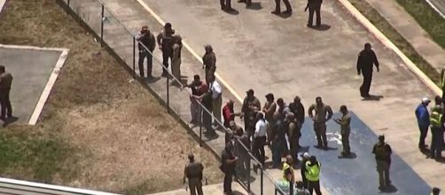Jovem de 18 anos mata ao menos 21 pessoas em ataque a escola no Texas (Reprodu&ccedil;&atilde;o)