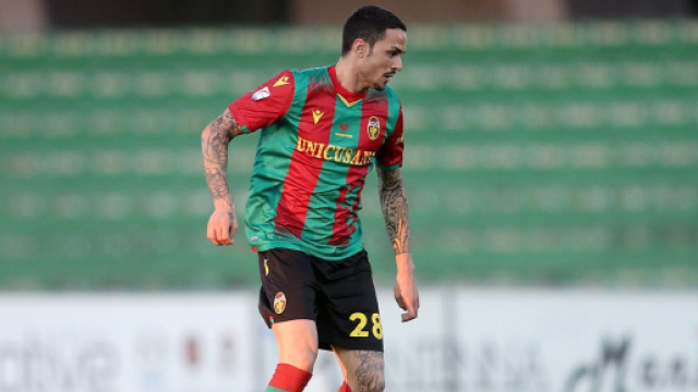 Crotone, Salzano potrebbe ritornare in rossobl&ugrave;