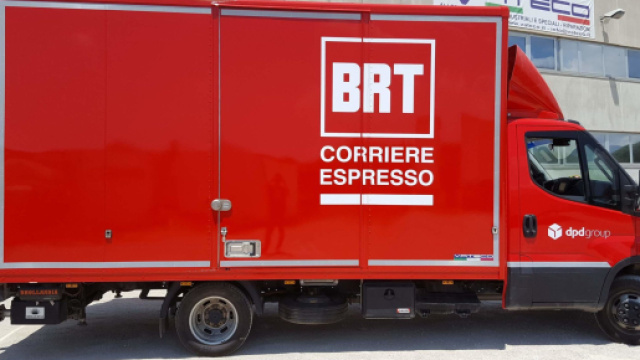 Bartolini cerca diplomati per lavoro d'ufficio operativo, consegne e assistenza.