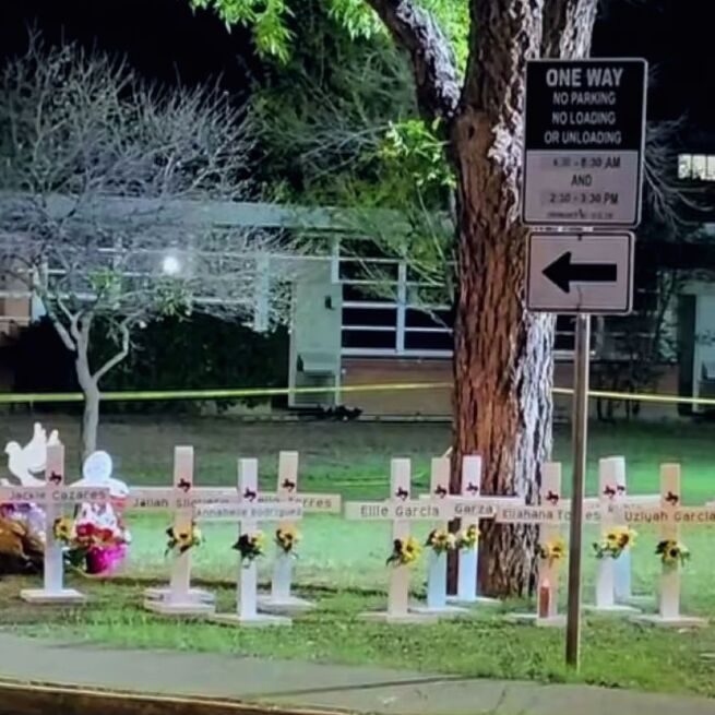 L'autore della sparatoria in una scuola del Texas non era un immigrato transgender senza documenti (KPRC)