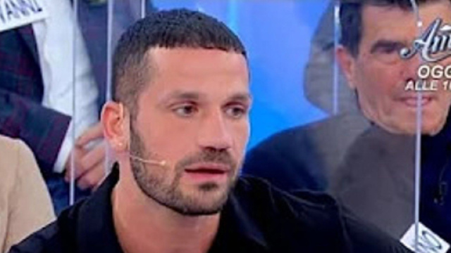 Uomini e donne, puntata del 30 maggio: Luca Salatino far&agrave; la sua scelta, ospite Matteo Ranieri.