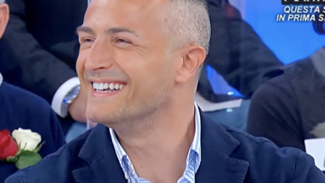 U&D, segnalazione su Riccardo Guarnieri: 'A Bari con una donna'.