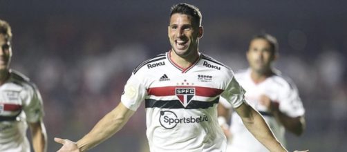 S&atilde;o Paulo levou a melhor em cima do Santos (Reprodu&ccedil;&atilde;o/Paulo Pinto/saopaulofc)