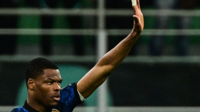 Dumfries piacerebbe al Bayern Monaco.