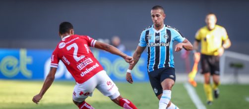 Gr&ecirc;mio entra em campo pressionado para pegar o Vasco (Lucas Uebel/Gr&ecirc;mio FBPA)