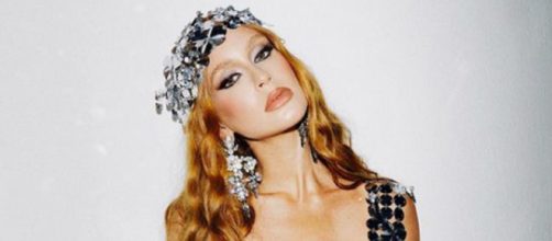 Marina Ruy Barbosa curte desfile das campe&atilde;s (Reprodu&ccedil;&atilde;o/Instagram/@marinaruybarbosa)