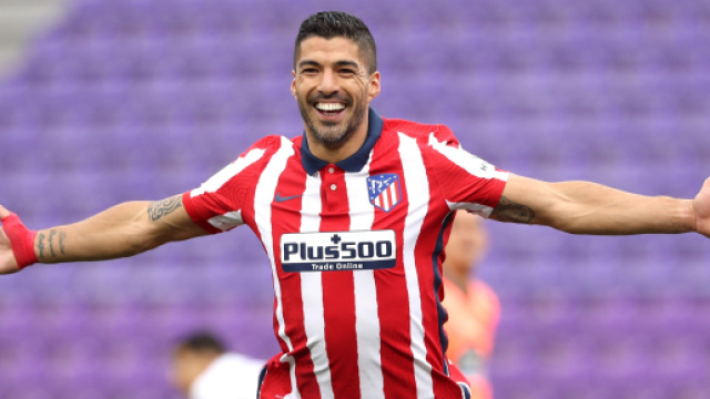 Inter su Luis Suarez in attacco.