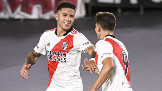 Nel gruppo F della Copa Libertadores il River Plate pareggia 1-1 a Fortaleza: Enzo Fernandez risponde su rigore Silvio Romero.