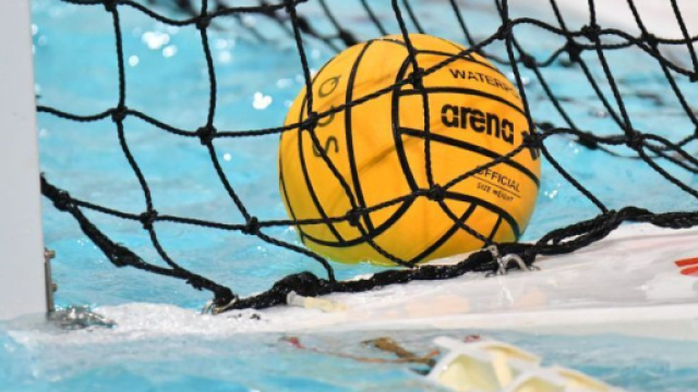 Nel massimo campionato italiano di pallanuoto la Pro Recco riceve la visita della Rari Nantes Savona in gara 1 della semifinale