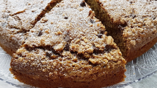 La torta con gli amaretti (foto di repertorio).