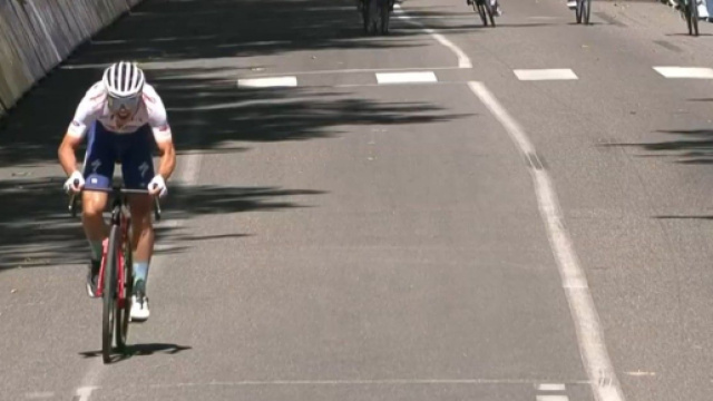 Valentin Ferron vince la sesta tappa del Crit&eacute;rium del Delfinato.