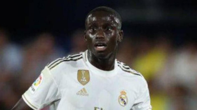 Ferland Mendy piace a diverse societ&agrave; inglesi.