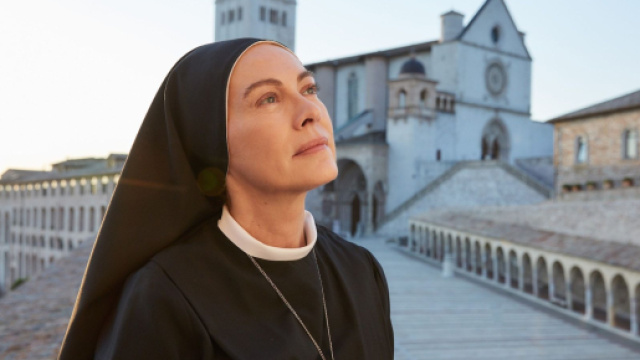 Addio a Suor Angela in Che Dio ci Aiuti.