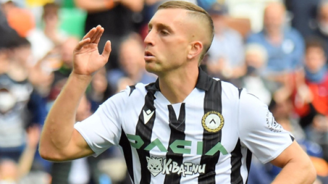 Calciomercato Napoli, le mosse del club azzurro: da Ostigard a Deulofeu.